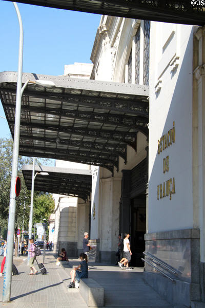 Estació de França entrance overhanging canopies. Barcelona, Spain.