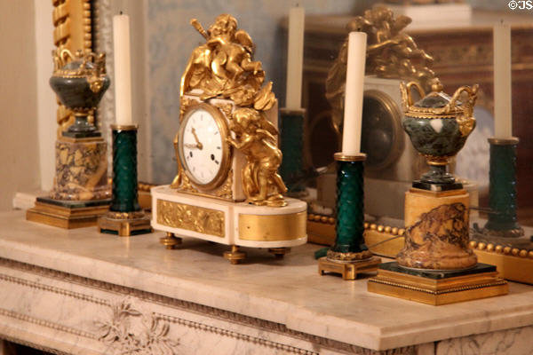 Kiss of Love table clock (c1780) of gilded bronze, marble, glass & enamel by Gaudet at Carnavalet Museum. Paris, France.
