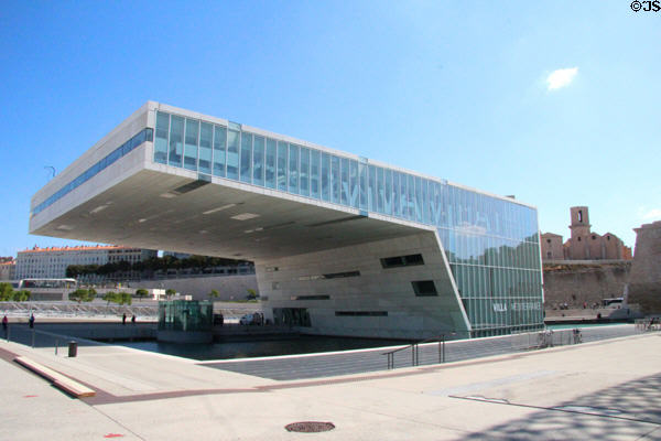 Cantilevered Villa Méditerranée (2013) built for Marseilles European Capital of Culture exhibition. Marseille, France. Architect: Stefano Boeri.