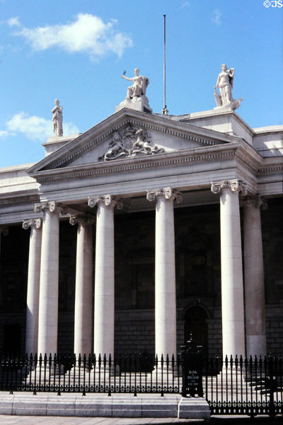 Bank of Ireland which housed first Irish Parliament. Dublin, Ireland.