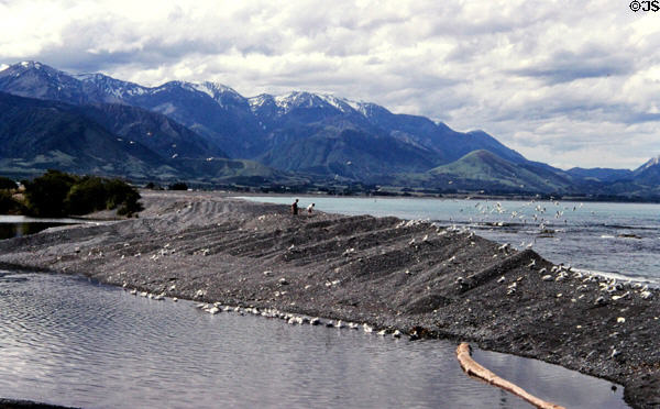 Coastline with mountains in Kaikoura. New Zealand.