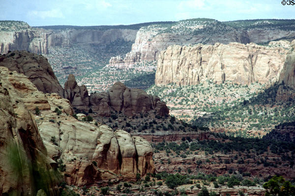Navajo National Monument valley which village faces. AZ.
