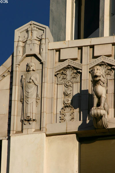Medieval figure & lion atop First National Bank of Hollywood. Hollywood, CA.