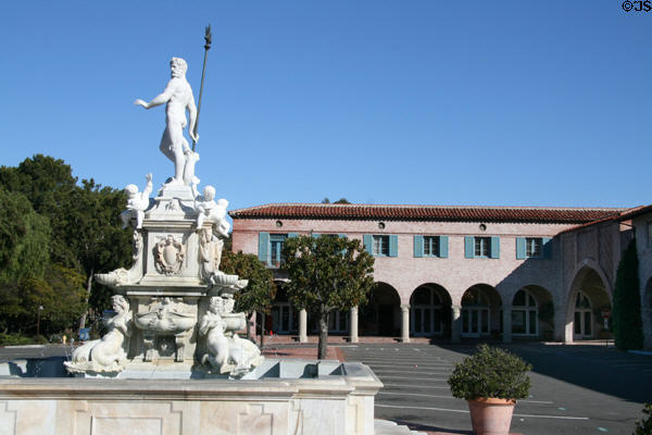 Malaga Cove Plaza (1924) (Palos Verdes Dr. at Via Corta) with Fontana del Nettuno. Rancho Palos Verdes, CA. Architect: Webber, Staunton & Spaulding.