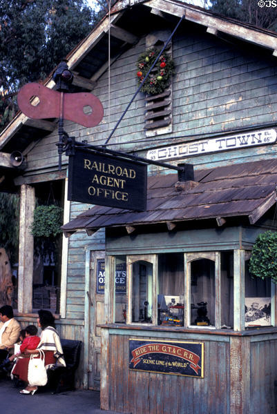 Old ghost town railway station at Knott's Berry Farm. Buena Park, CA.