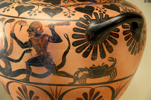 Etruscan terracotta black-figure water jar with Herakles & Hydra (c525 BCE) from Central Italy at Getty Museum Villa. Malibu, CA.