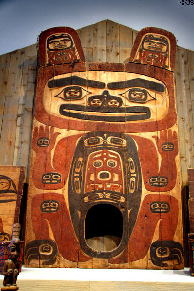 Tlingit house entrance (c1840) with design of black bear at Denver Art Museum. Denver, CO.