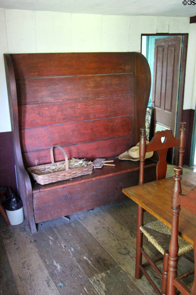 Settle at Thomas Griswold House. Guilford, CT.