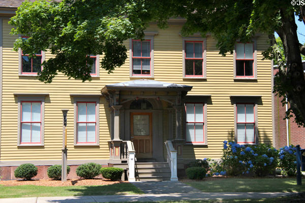 William Redfield House (1751) (96 Broad St.). Guilford, CT. Style: Colonial.