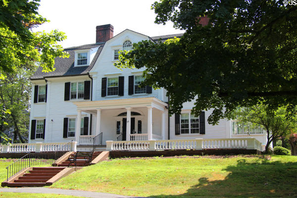Clapboard mansion (33 Main St.). Farmington, CT.