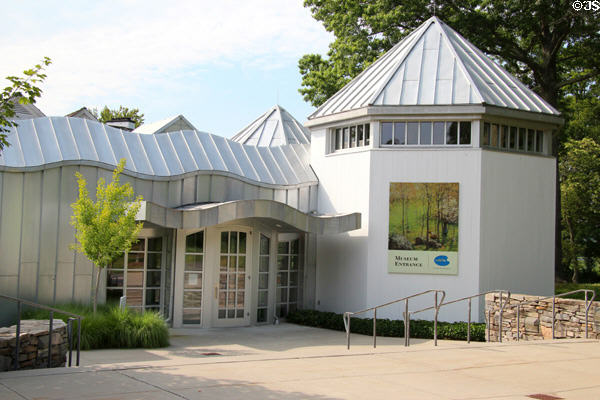 New wing of Florence Griswold Museum, Home of American Impressionism. Old Lyme, CT.
