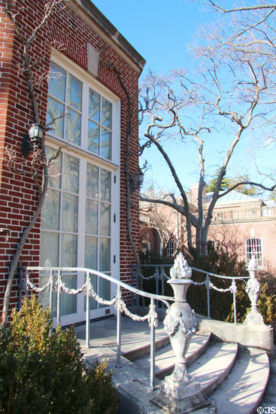 Rare Book Room (Garden Library) entrance (c1962) at Dumbarton Oaks. Washington, DC. Architect: Frederic Rhinelander King.