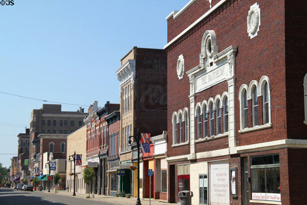 Main St. streetscape of Vincennes. Vincennes, IN.