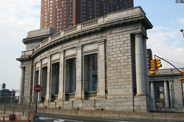 Manhattan Bridge Colonnade outside view. New York, NY.