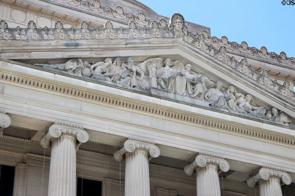 Brooklyn Museum (1895) pediment detail. Brooklyn, NY.