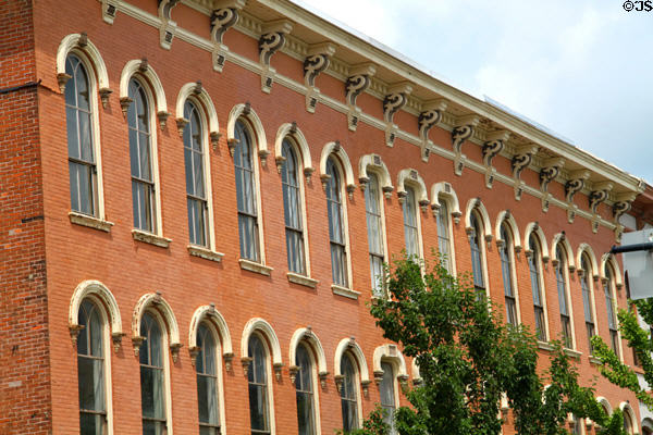 Facade of 144 S. Washington St. Tiffin, OH.