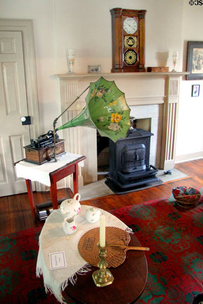 Upstairs sitting area at Sherwood-Davidson House. Newark, OH.