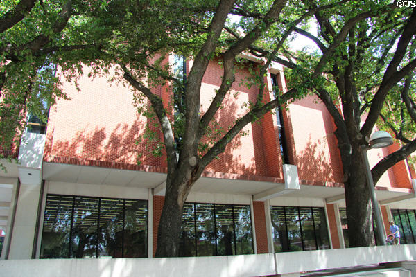 Moody Memorial Library at Baylor University. Waco, TX.