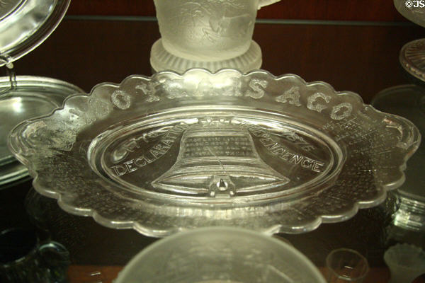 American Centennial souvenir pressed glass plate (1876) marks Declaration of Independence at Chrysler Museum of Art. Norfolk, VA.